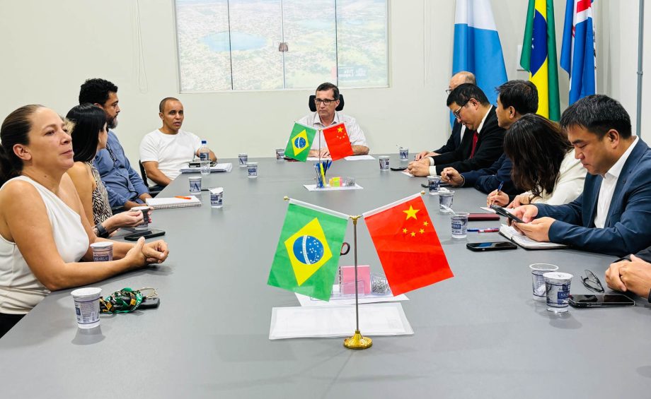 Prefeito recebe empresários que pretendem implantar indústria de R$ 130 milhões em Três Lagoas