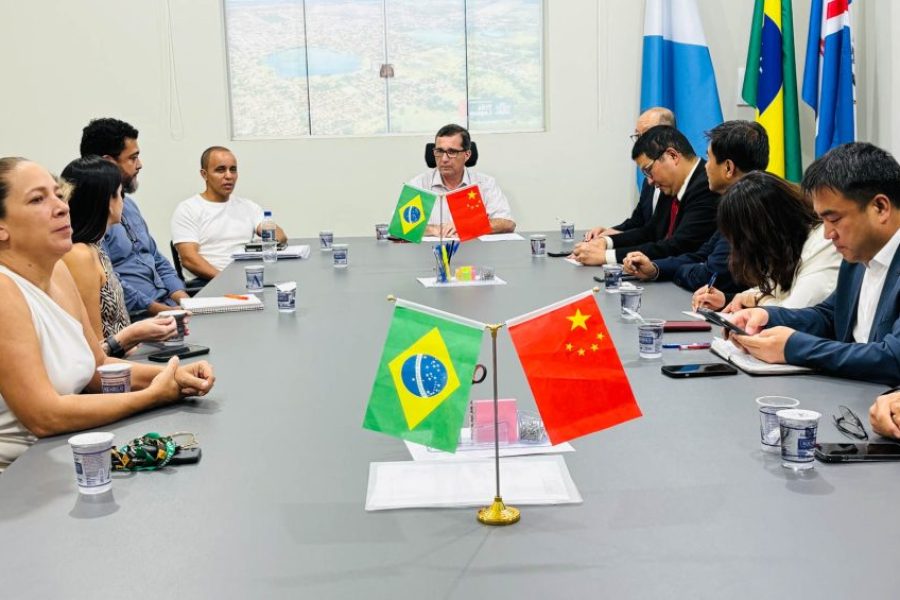 Prefeito recebe empresários que pretendem implantar indústria de R$ 130 milhões em Três Lagoas